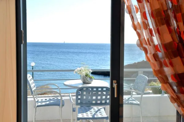 Two-Bedroom Sea View Villa for Sale in Anavyssos, Attica — photo 5