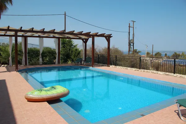 Sea-View Five-Bedroom Villa for Sale in Kokkino Chorio, Apokoronas — photo 4