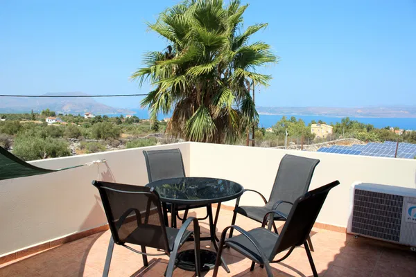 Sea-View Five-Bedroom Villa for Sale in Kokkino Chorio, Apokoronas — photo 3