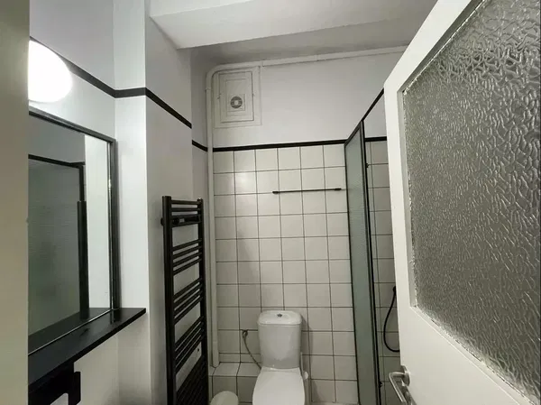 83 m² Two-Bedroom Apartment for Sale in Kolonaki - Lycabettus, Athens Center — photo 3