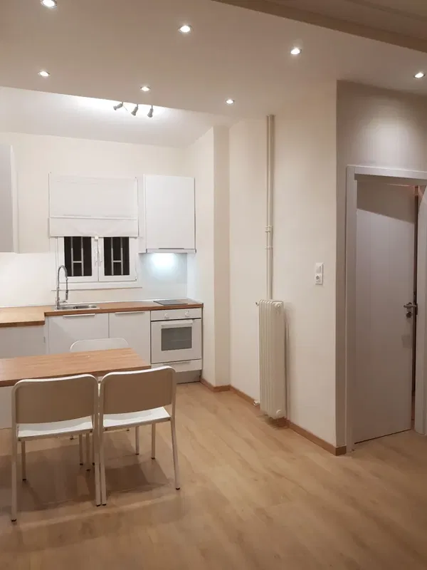 One-Bedroom Renovated Apartment for Sale in Piraeus, Piraeus Suburbs — photo 4
