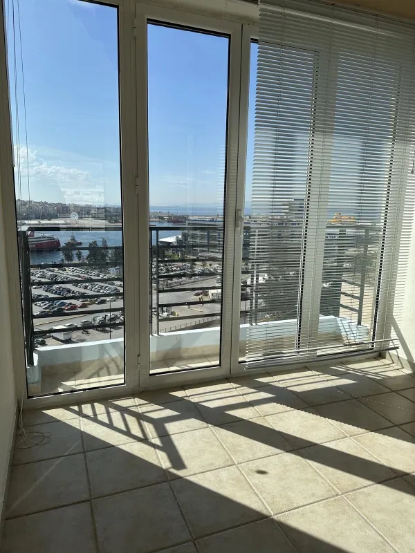 105 m² Three-Bedroom Apartment for Sale in Drapetsona, Piraeus — photo 2