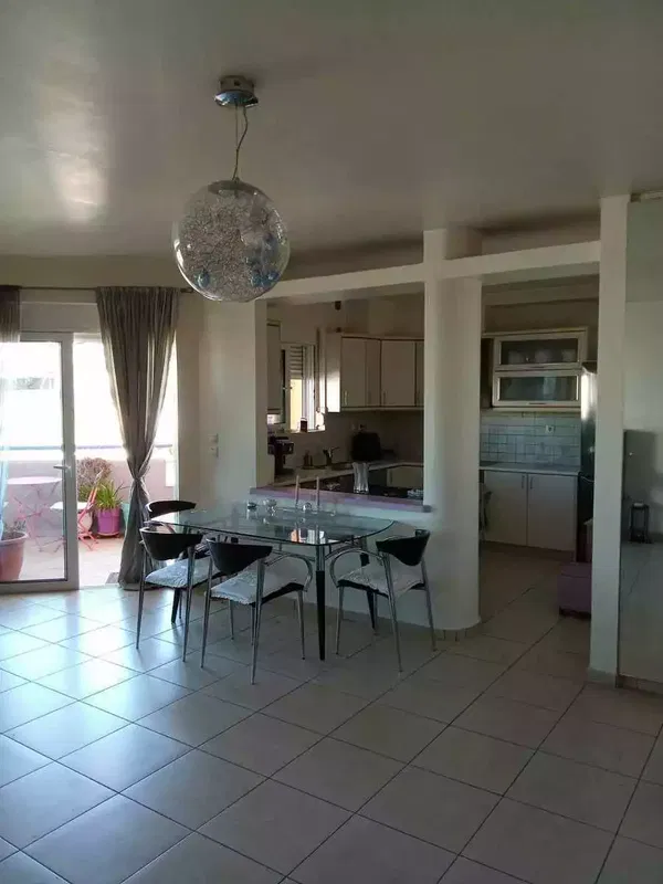81 m² Two-Bedroom Sea View Apartment for Sale in Piraeus, Piraeus Suburbs — photo 4