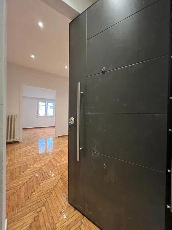 70 m² Two-Bedroom Renovated Apartment for Sale in Patisia, Athens Center — photo 3