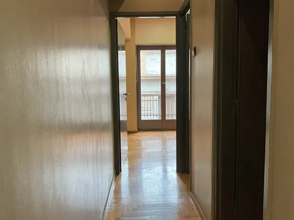 74 m² Apartment with Three Bedrooms for Sale in Exarchia - Neapoli, Athens Center — photo 3