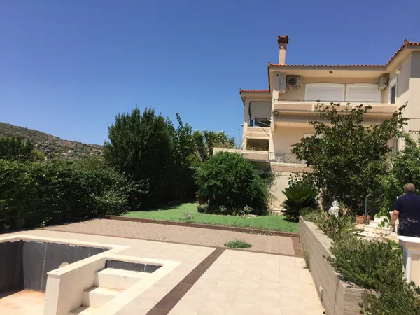 Five-Bedroom Seafront Villa for Sale in Kalyvia Thorikou, Lagonisi — photo 2