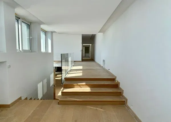 Sea View 380 m² Apartment with Four Bedrooms for Sale in Voula, Athens Southern suburbs — photo 5