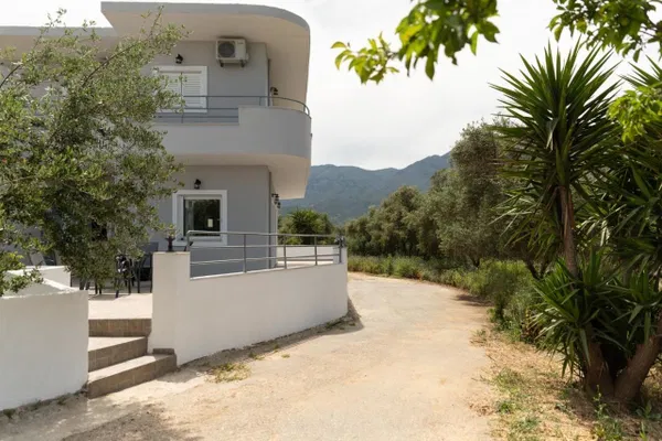 Three-Bedroom Sea-View Villa for Sale in Georgioupolis, Apokoronas — photo 3