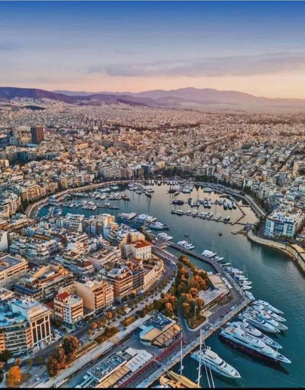 225 m² Building for Sale in Pasalimani, Piraeus