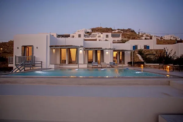 330 m² Hotel for Sale in Mykonos, Cyclades