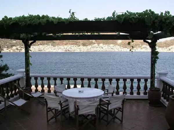 Sea-View Four-Bedroom Villa for Sale in Samos, Eastern Aegean — photo 2