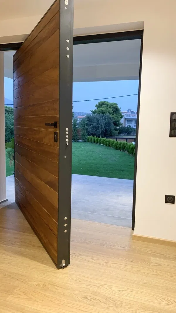 Seafront 450 m² Villa with Five Bedrooms for Sale in Vari - Varkiza, Athens Southern suburbs — photo 4