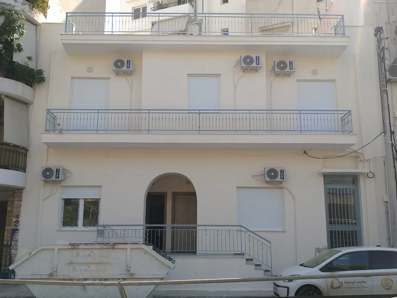 211 m² Renovated Building for Sale in Kallithea, Athens Southern suburbs
