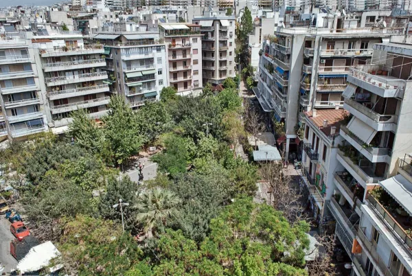 450 m² Building for Sale in Exarchia - Neapoli, Athens Center