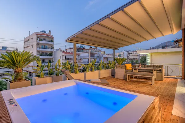 Renovated 40 m² Penthouse with One Bedrooms for Sale in Argyroupoli Athens, Athens Southern suburbs