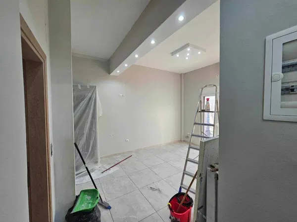Renovated 78 m² Apartment with Two Bedrooms for Sale in Keratsini, Piraeus Suburbs — photo 5