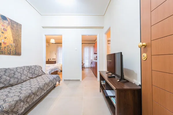 Two-Bedroom Renovated Apartment for Sale in Mets - Kallimarmaro, Athens Center — photo 2