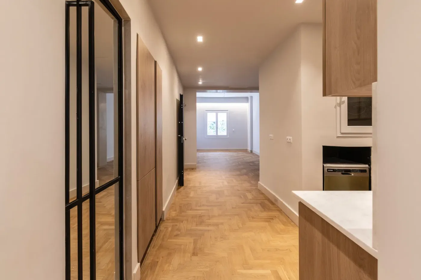 Renovated 60 m² Apartment with One Bedrooms for Sale in Mets - Kallimarmaro, Athens Center