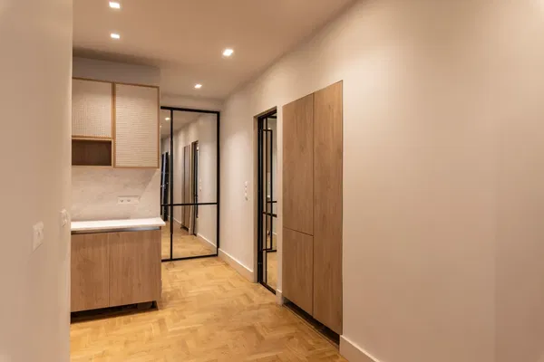 Renovated 60 m² Apartment with One Bedrooms for Sale in Mets - Kallimarmaro, Athens Center — photo 2