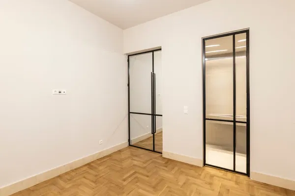 Renovated 60 m² Apartment with One Bedrooms for Sale in Mets - Kallimarmaro, Athens Center — photo 5