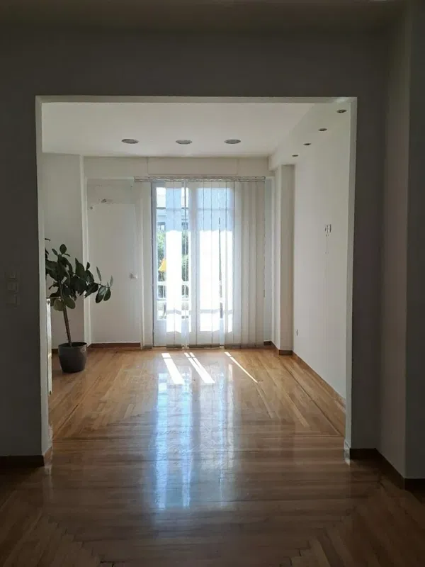 Renovated Business for Rent in Nea Smyrni, Athens Southern suburbs