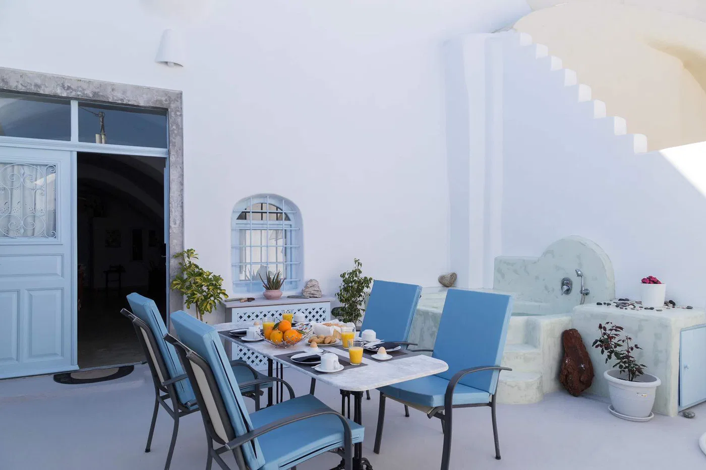 Sea-View Three-Bedroom Villa for Sale in Santorini, Aegean Sea