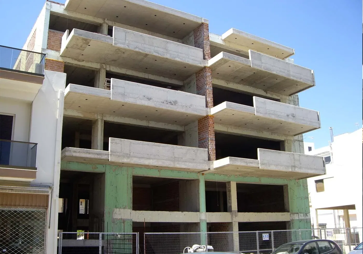 1270 m² Building for Sale in Aspropyrgos, Athens Western Suburbs