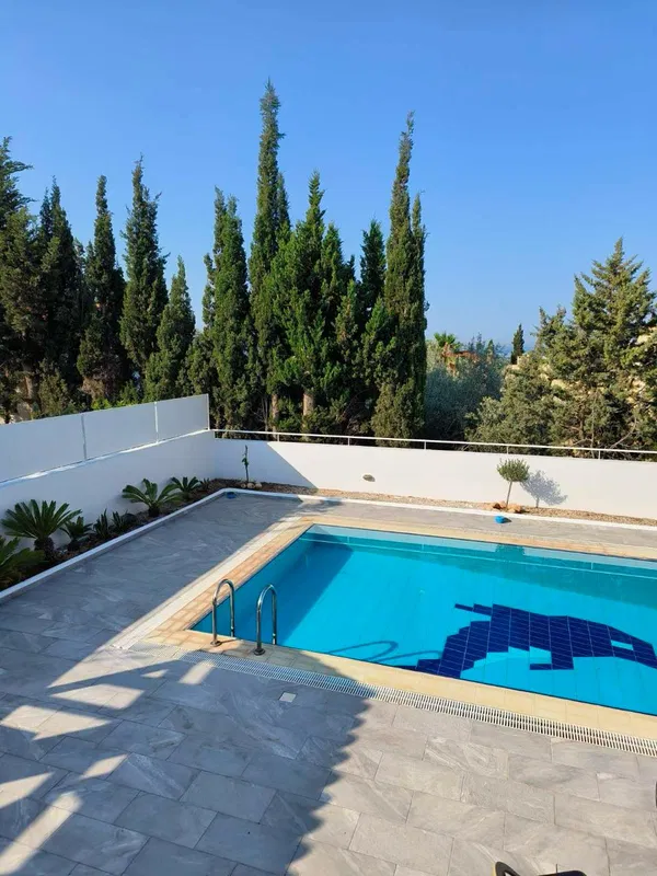 Sea View 290 m² Villa with Four Bedrooms for Sale in Lagonisi, Attica — photo 2