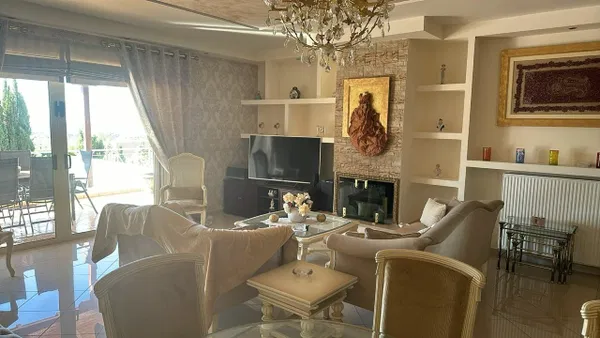 Sea View 290 m² Villa with Four Bedrooms for Sale in Lagonisi, Attica — photo 5