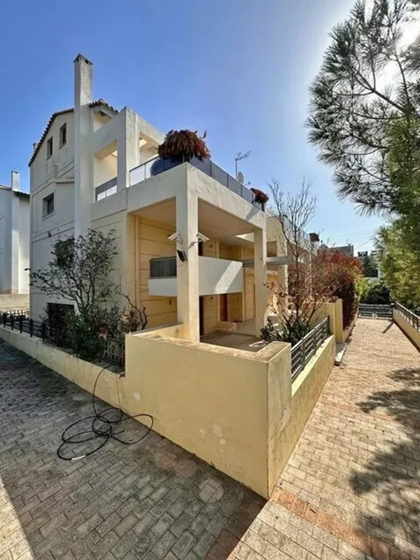Seafront Five-Bedroom Villa for Sale in Vouliagmeni, Athens Southern suburbs — photo 2
