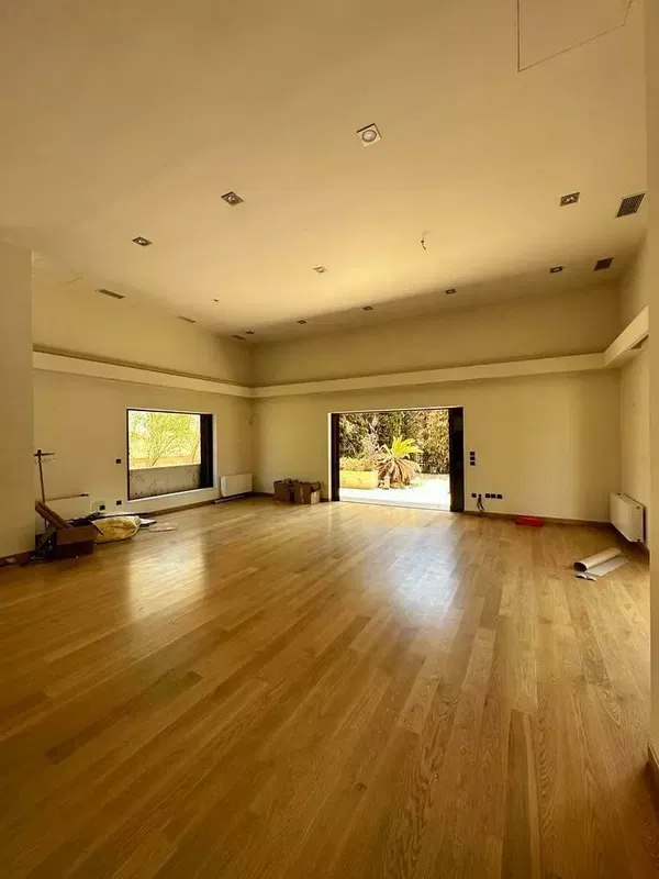 Seafront Five-Bedroom Villa for Sale in Vouliagmeni, Athens Southern suburbs — photo 4