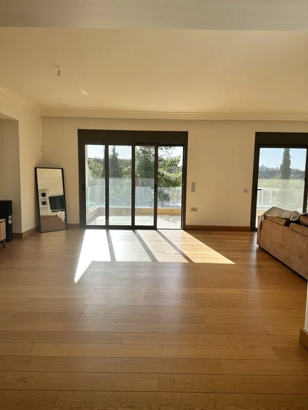 170 m² Three-Bedroom Apartment for Sale in Kifisia, Athens Northern suburbs — photo 2