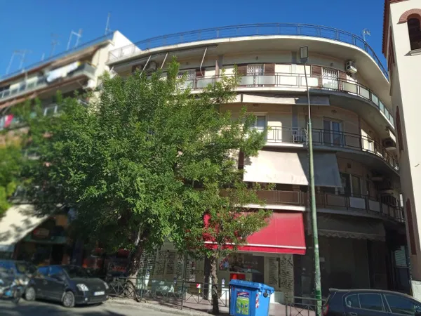 1000 m² Building for Sale in Sepolia, Athens Center