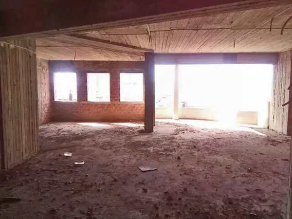750 m² Building for Sale in Piraeus, Piraeus Suburbs — photo 3