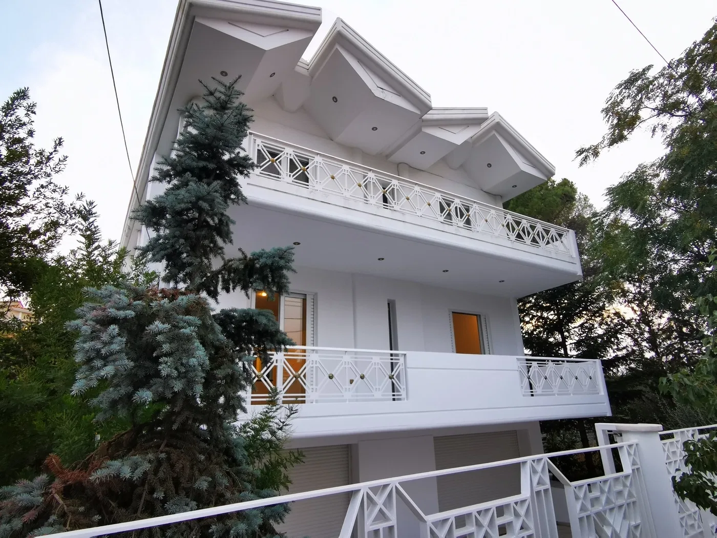 325 m² Renovated Building for Sale in Kifisia, Athens Northern suburbs