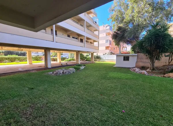 87 m² Renovated Two-Bedroom Apartment for Sale in Voula, Athens Southern suburbs — photo 2