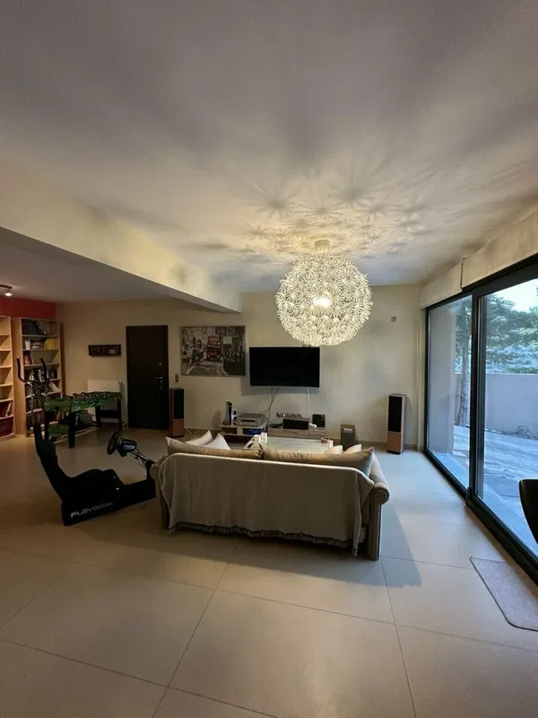 Sea-View 110 m² Apartment with Two Bedrooms for Sale in Porto Rafti, Attica — photo 3