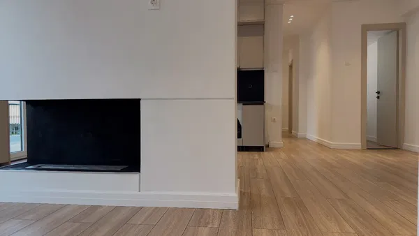 118 m² Three-Bedroom Apartment for Sale in Pangrati, Athens Center — photo 3