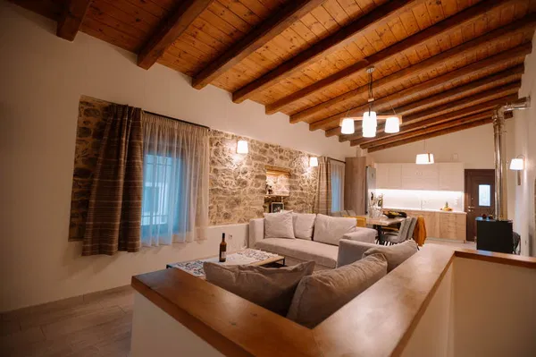 Renovated 190 m² Villa with Three Bedrooms for Sale in Archanes, Heraklion — photo 4