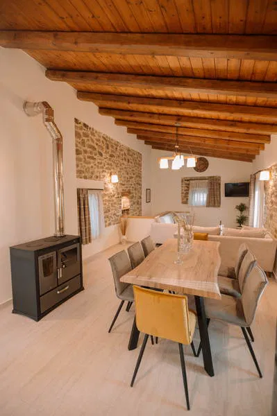 Renovated 190 m² Villa with Three Bedrooms for Sale in Archanes, Heraklion — photo 5