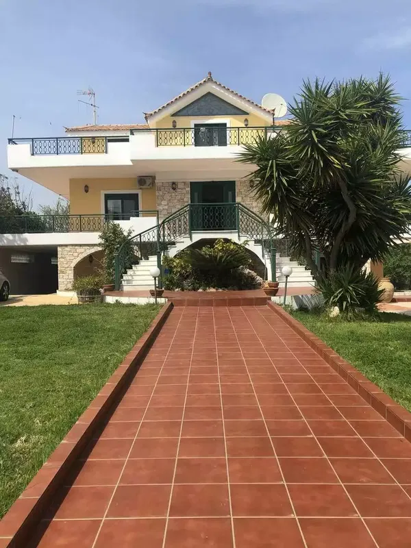 Five-Bedroom Villa for Sale in Rafina, Rafina - Pikermi