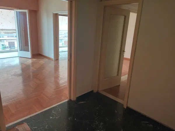 Renovated 100 m² Apartment with Two Bedrooms for Sale in Piraeus, Piraeus Suburbs — photo 2