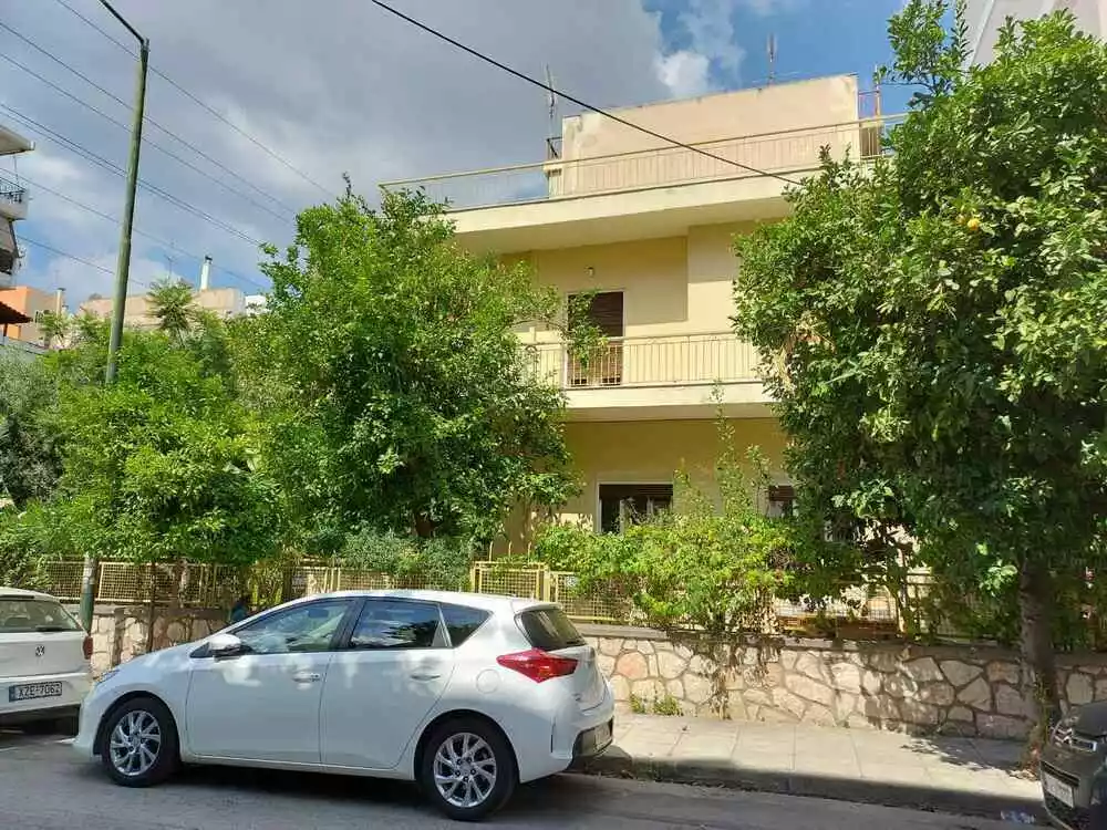 217 m² Villa with Three Bedrooms for Sale in Moschato, Piraeus Suburbs