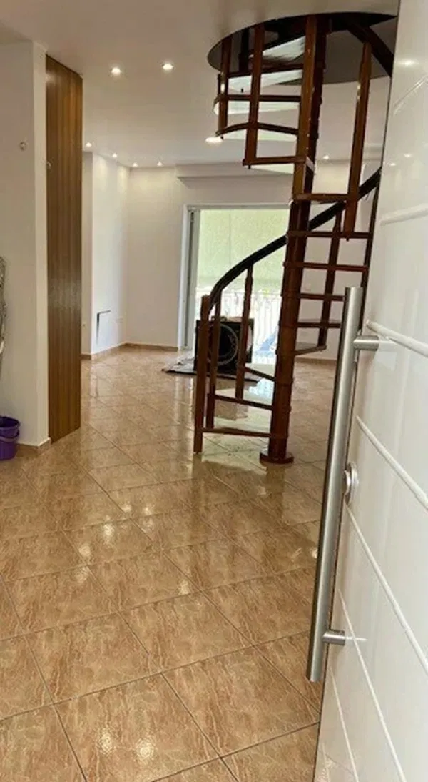 80 m² Renovated Two-Bedroom Apartment for Sale in Egaleo, Athens Western Suburbs — photo 3