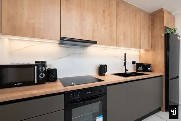 76 m² Two-Bedroom Renovated Apartment for Sale in Neos Kosmos, Athens Center — photo 5