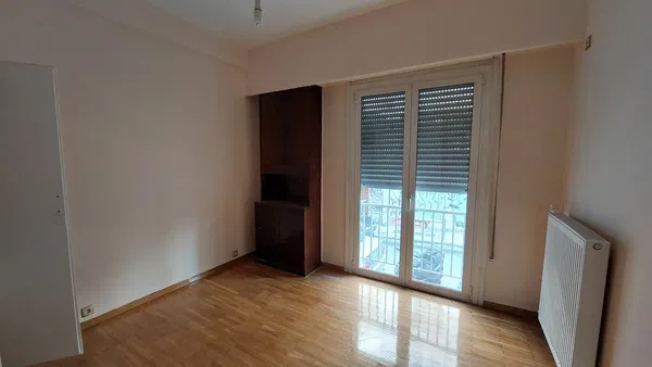 50 m² One-Bedroom Renovated Apartment for Sale in Center Athens, Athens Center — photo 2