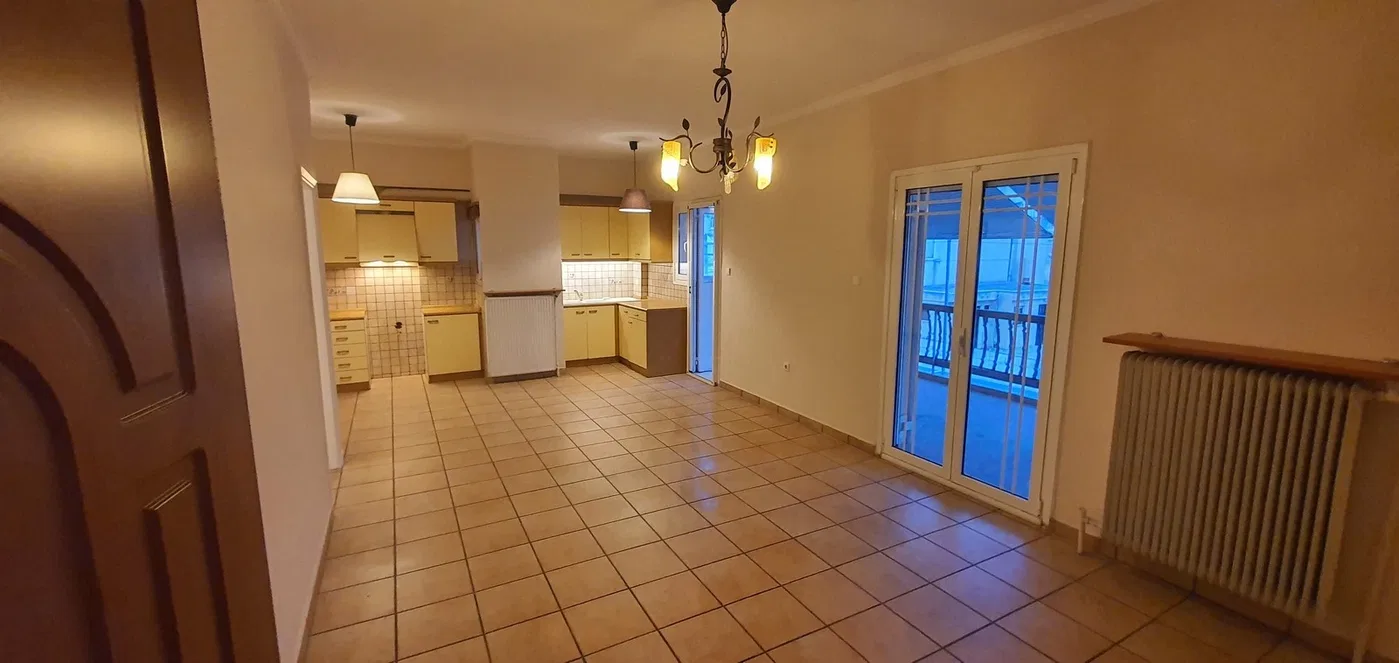 82 m² Apartment with Two Bedrooms for Sale in Neos Kosmos, Athens Center