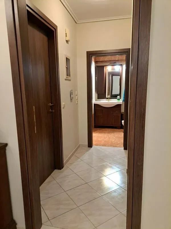 Three-Bedroom Renovated Apartment for Sale in Vrilissia, Athens Northern suburbs — photo 5