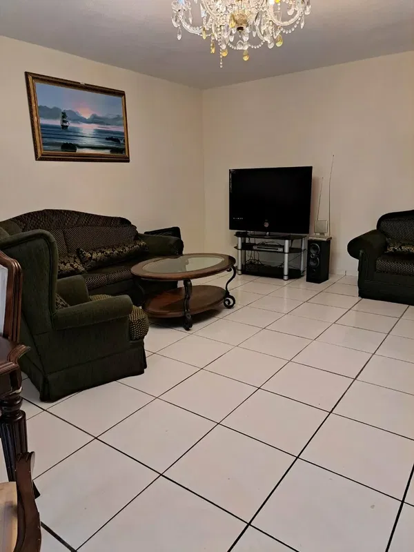 Three-Bedroom Renovated Apartment for Sale in Vrilissia, Athens Northern suburbs — photo 2