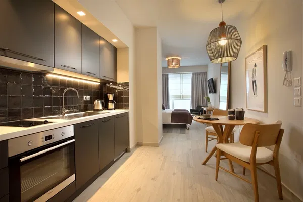 Renovated 108 m² Apartment with Three Bedrooms for Sale in Center Athens, Athens Center — photo 5